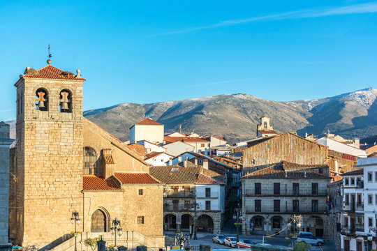 Church of El Salvador in the main square of Maldonado in B&eacute;jar, province of Salamanca in the background the mountains of Gata (Spain)