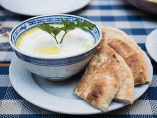 tzatziki with pita bread