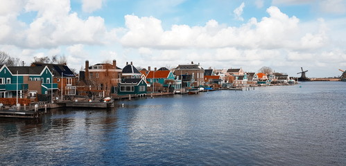 Fototapeta na wymiar Houses on the river. Travel in Netherlands