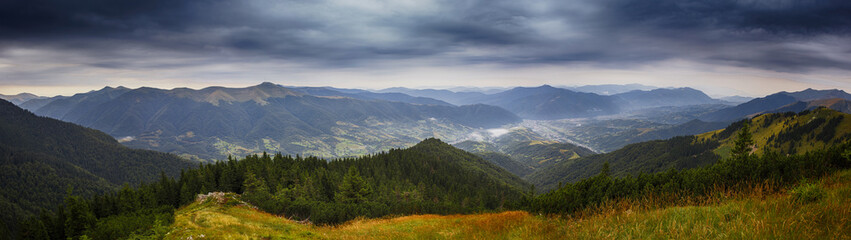 Fototapeta premium Ukrainian Carpathians panorama sunrise