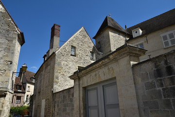 Fototapeta na wymiar Maisons anciennes de Senlis, France