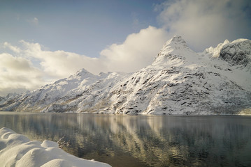 Fototapeta na wymiar Tengelfjord in Raften village, Lofoten, Norway