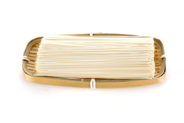 Fine hanging noodles