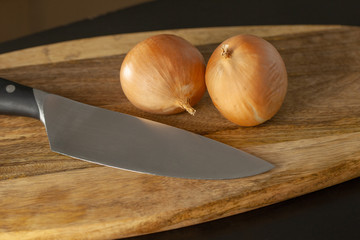 How to cut and chop onions