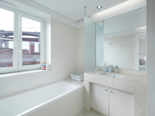 Fototapeta na wymiar Home interior, modern bathroom.