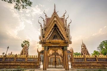 Beautiful temples in Thailand Despite being far away, still full of the faith of the creator.