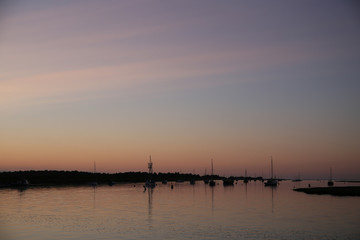 Fototapeta na wymiar Sunset at seaside