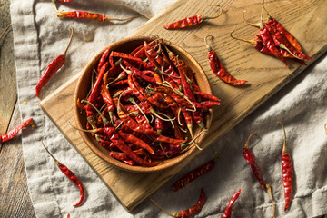 Raw Red Organic Chile de Arbol Peppers