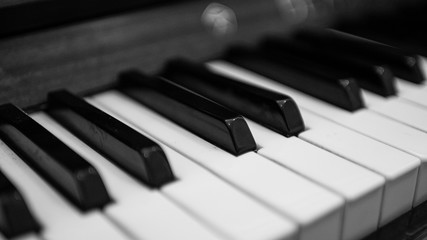 Fototapeta premium Close-up of black and white piano keys