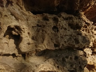 pradawne skały jako tło graficzne lub jako tło do akwarium 