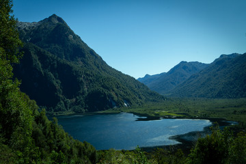 Lago negro, ubicado cerca de caleta gonzalo, región de los lagos, patagonia, Chile.