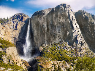 Fototapeta na wymiar Yosemite National Park Valley Falls USA
