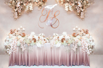 Magnificent table setting for celebrating weddings and other banquets. Wedding decor