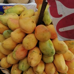 pears at the market