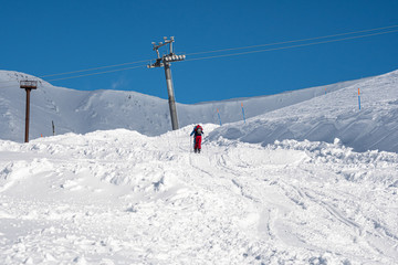 Fototapeta na wymiar Hike to the mountains to enjoy skiing