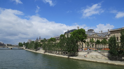 Fototapeta na wymiar seine river in paris