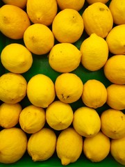 lemons in the market