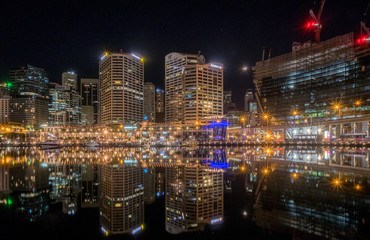 Fototapeta na wymiar sydney city reflections