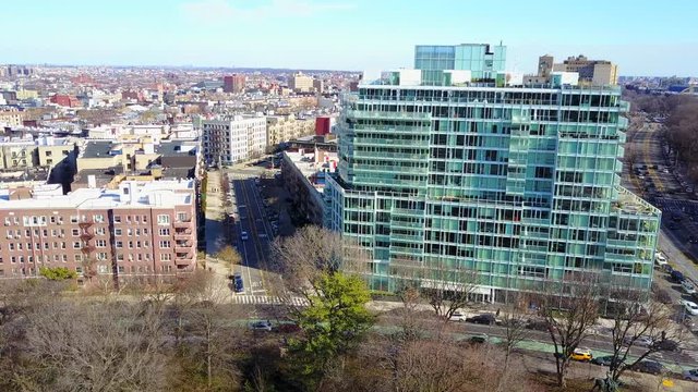 880-Richard Meier on Prospect Park