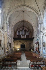 Fototapeta premium Nef d'église avec orgue