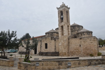 Fototapeta na wymiar Cerkiew św. Paraskiewy w Jeroskipu Pafos cypr