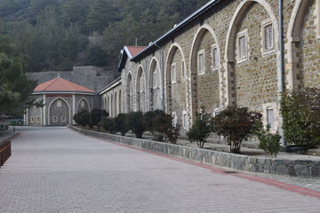 Klasztor Kykkos w g&oacute;rach Troodos Cypr