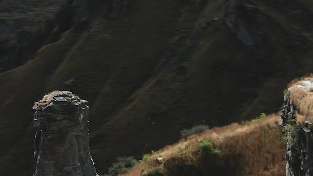 Dolly Zoom with rock formations in Skippers Canyon New Zealand