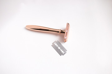 woman rose gold safety razor 