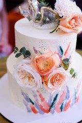 cake with pink roses