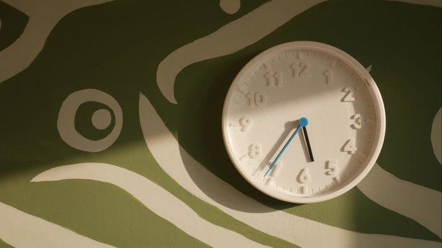 Sunset wall clock 2 hours in 20 seconds, time-lapse 4K