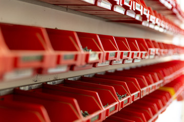 Fototapeta premium Schütten voller Schrauben