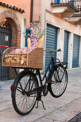 Fototapeta na wymiar Bicycle with a basket to bring bread