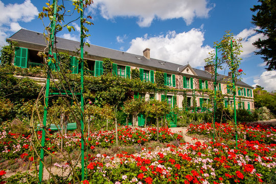 Ehemaliges Wohnhaus des Impressionisten Claude Monet und heutiges Museum in Giverny in Frankreich
