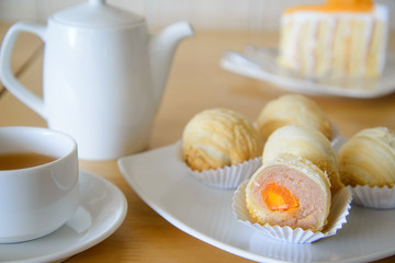 afternoon tea with chinese cake