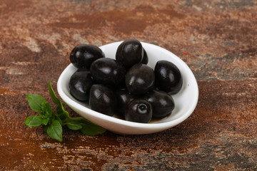 Black olives in the bowl