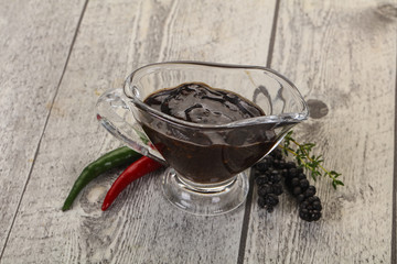 Black pepper sauce for meat