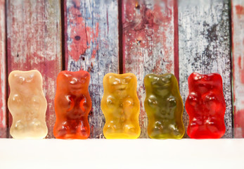 Nahaufnahme von jede Menge Süßigigkeiten für kleine und große Kinder