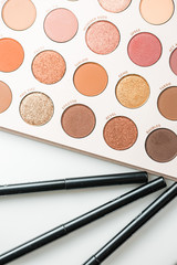 Eye Shadow Pallet with Eyeliner and Gloss