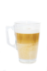 tasse de cappuccino sur un fond blanc
