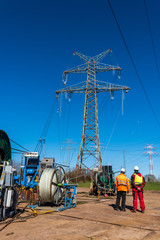 Zurzeit finden die Arbeiten am Ausbau der Stromleitung Mitteachse in der Nähe von Rade am...