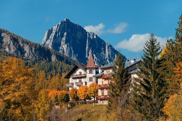 Fototapeta na wymiar Dolomites village