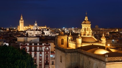 Fototapeta na wymiar Seville night rooftop view