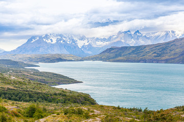Naklejka na ściany i meble Landscape of El Toro Lake - Torres del Paine National Park