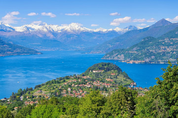 Fototapeta na wymiar Bellagio am Comer See in Italien - Bellagio on Lake Como, Italy