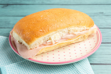 sandwich de jamon y queso 