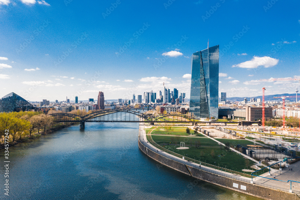 Wall mural frankfurt am main a beautiful city for tourism.