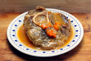 ossobuco, guiso típico italiano