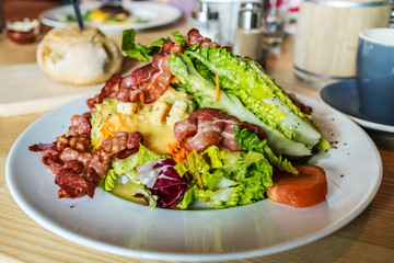 Mixed vegetable salad with chicken stripes