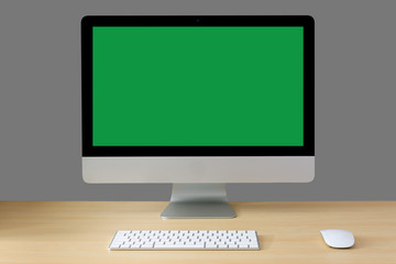 Template of a computer with the green screen to embed a chroma