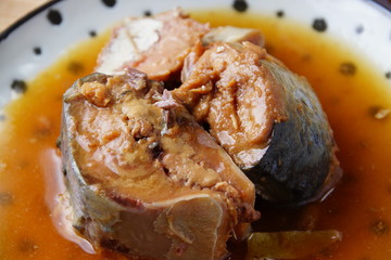 鯖缶詰